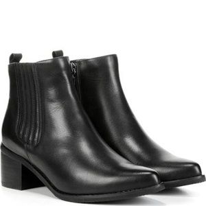 BNIB BLONDO Elvina Waterproof Black Leather Ankle Boots